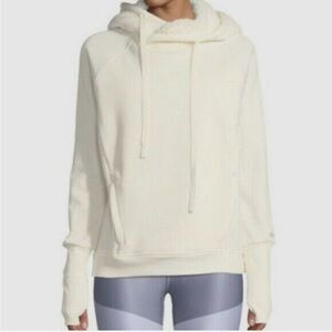 ALO Yoga Heat Up Sherpa Fleece Hoodie Pullover - Ivory